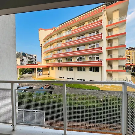 Apartment Sunny Hоuse 105 One Bedroom *