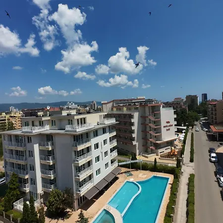 Apartment Sunny Hоuse 105 One Bedroom Sunny Beach