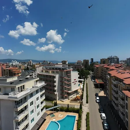 Sunny Hоuse 105 One Bedroom Apartment *